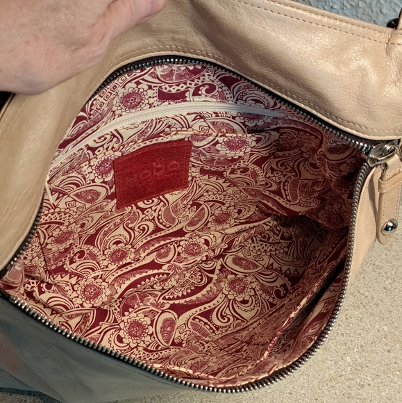 Hobo Original Leather Crossbody Bag - Picture 4 of 10